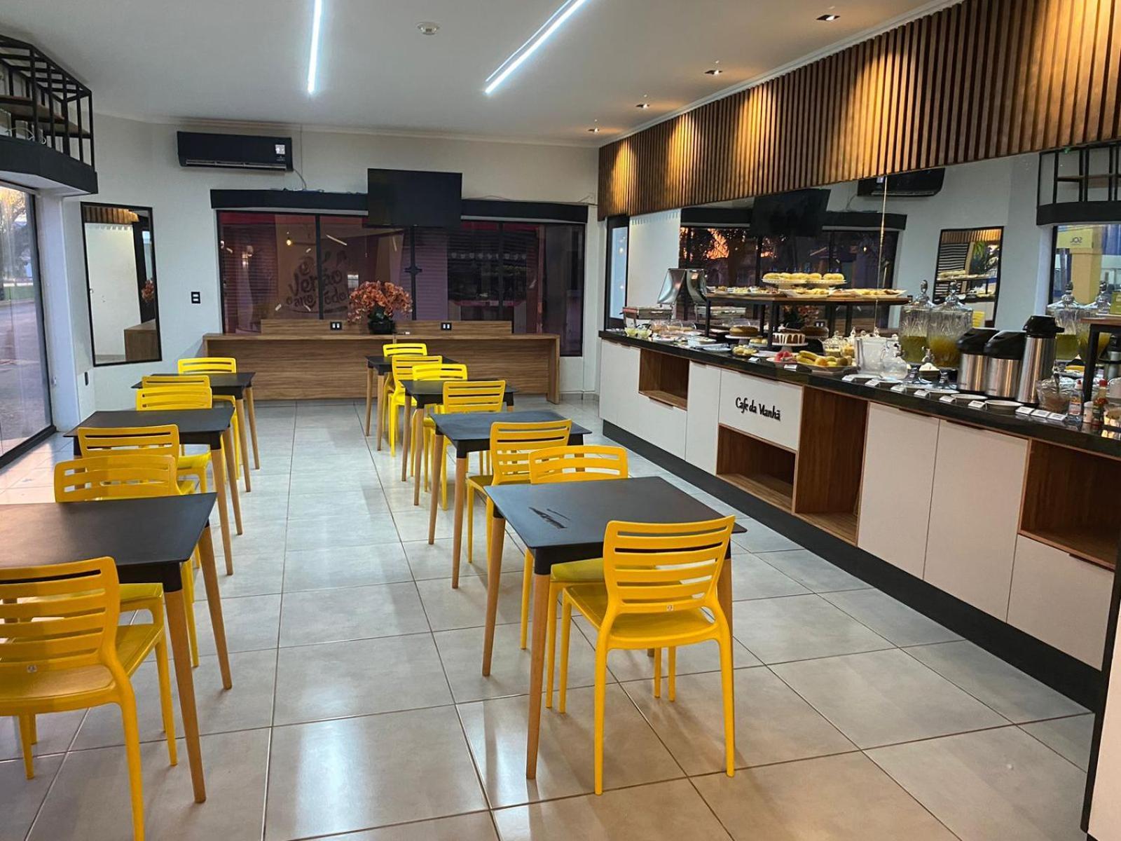 Hotel Avenida Plaza Querencia  Zewnętrze zdjęcie